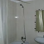 2 Bed Flat - Sleeps 4 - Parking - Wifi Appartement *